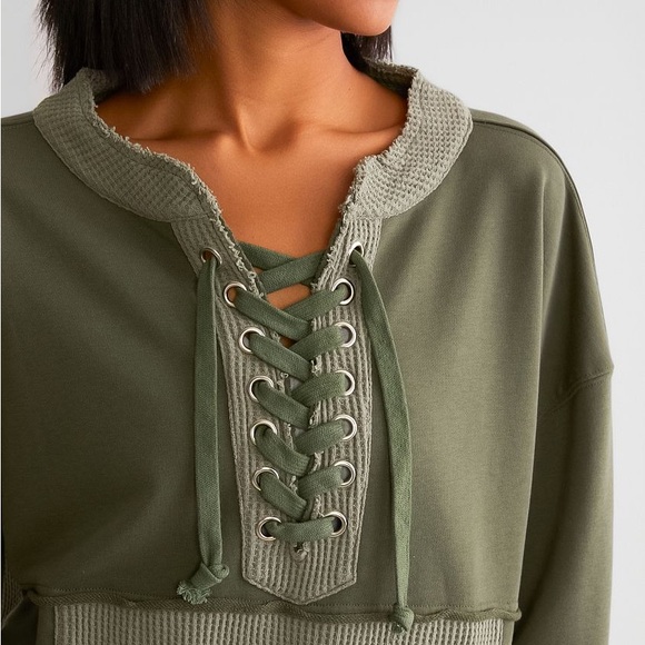 BKE Buckle Waffle Knit Lace Up Thermal Pullover, Olive Army Green, Women’s Large - Picture 16 of 16
